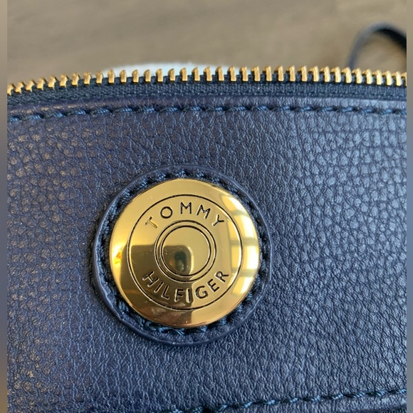 Tommy Hilfiger Cross Body Bag in Navy - Picture 12 of 13